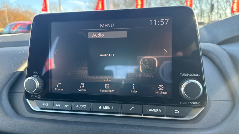 Nissan Qashqai 1.3 DiG-T MH Acenta Premium 5dr Petrol Hatchback